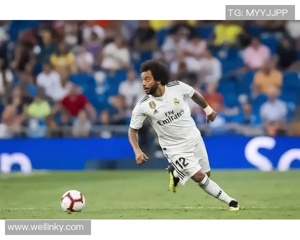 足球场外风波不断 球星私生活乱象揭秘揭秘混乱私生活背后的明星阴影